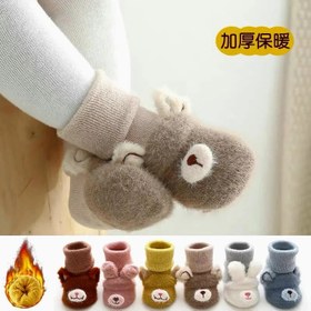 تصویر کفش جورابی فانتزی خزدار مارک دار بچه گانه عروسک برجسته Baby socks luxery