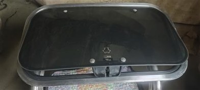 تصویر سانروف دستی در حد نو 