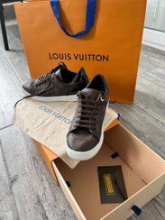 تصویر کفش برند Louis Vuitton 