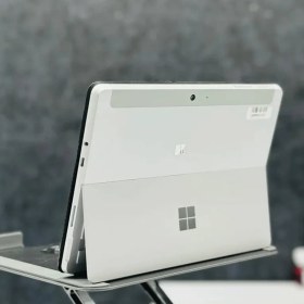 تصویر لپ تاپ Surface Go 2 