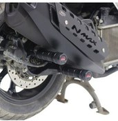 تصویر گارد فلزی اسپرت روی کاور اگزوز یاماها انمکس yamaha nmax 