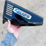 تصویر قاب بغل موتورسیکلت هندا کاربراتوری اصلی - مشکی 