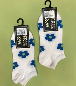 تصویر جوراب نخ پنبه روی قوزک گل 