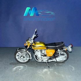 تصویر موتور سیکلت هوندا سی بی ۷۵۰ با فرمان متحرک 