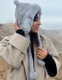 تصویر کلاه بافت منگوله دار - طوسی 