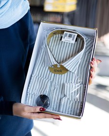 تصویر پیراهن جعبه ای راه راه ریز جنس پارچه سایز L تا XXL با رنگ های متنوع کد 2516 Fine striped boxy shirt, made of fabric, size L to XXL, with various colors, code 2516