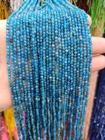 تصویر سنگ آپاتیت ۳.۴.۲تراش 