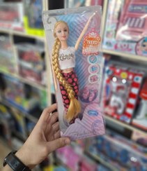 تصویر عروسک باربی Trend The Front همراه با کفش 