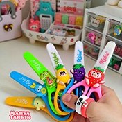 تصویر قیچی پیکسل دار فانتزی 