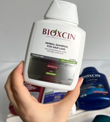 تصویر شامپو بیوکسین سفید برای موی خشک و نرمال سری کلاسیک حجم 300 میل ( واردات قانونی ارسال از منطقه آزاد ارس ) 