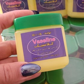 تصویر وازلین بدون عطر 