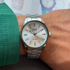 تصویر ساعت مچی مردانه Q&Q QZ94 – کلاسیک رسمی 