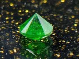 تصویر جواهر دمانتوئید D10 