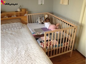 تصویر تخت نوزاد کنار مادر آمیسا مدل راشا 