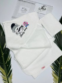 تصویر حوله لیف دار نوزادی رنگ سفید 