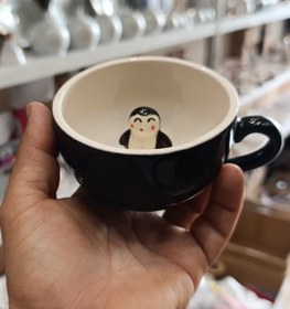 تصویر ماگ داخل عروسکی ماگ سورپرایزی داخل عروسکی