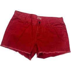 تصویر شلوارک کوتاه 