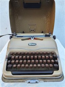 تصویر ماشین تایپ عتیقه و قدیمی سالم 