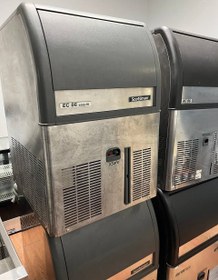 تصویر یخساز دست دوم اسکات من ۴۰ کیلویی مدل EC86 