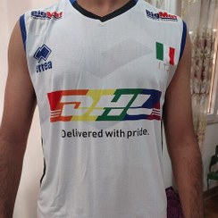 تصویر تیشرت باشورت لباس تیم ملی والیبال ایتالیا2023 رنگ سفید 