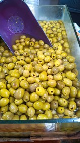 تصویر زیتون بی هسته - ۳ pitted olives