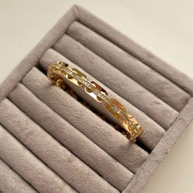 تصویر بنگل کارتیه نگین دار طرح طلا 