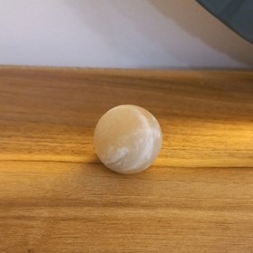 تصویر گوی سنگ نمک( سایز1) 