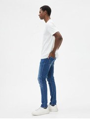 تصویر جین فاق نرمال راسته مردانه | کوتون Koton 4SAM40011ND 