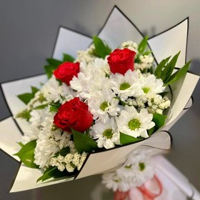 تصویر دسته گل رز هلندی و داوودی 