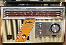 تصویر رادیو توشیبا ترانزیستوری ژاپنی نایاب 