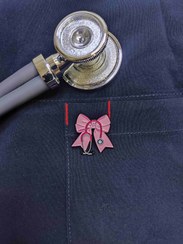 تصویر سنجاق سینه پزشکی 