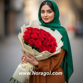 تصویر دسته گل رز قرمز 