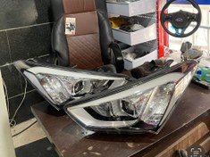 تصویر چراغ جلو هیوندای سانتافه زنون سمت چپ ۲۰۱۴ Left headlight