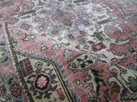 تصویر فرش وینتیج صبا دستباف ۵ متری صورتی کرم سبز مدرن hand woven vintage carpet