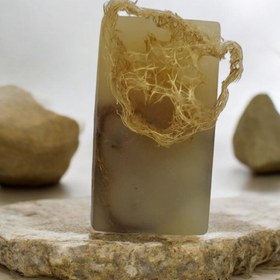 تصویر صابون لوفا – لایه‌بردار، شفاف‌کننده و تقویت‌کننده پوست Loofah Soap – Exfoliates, Clarify, and Strengthens the Skin