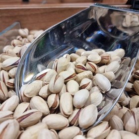 تصویر پسته احمدآقایی خام 
