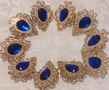 تصویر خرج کار .پیکسل یقه لباس پیکسل یا گل سینه یقه لباس