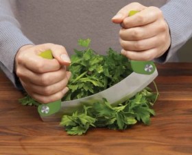 تصویر خرد کن سبزیجات با دسته تا شو جوزف جوزف Joseph Joseph Mezzaluna Folding Herb Chopper, Green 