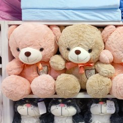 تصویر عروسک خرس تدی پاپیون دار مارک به سینه ارتفاع 50 سانتی متر کد L43 