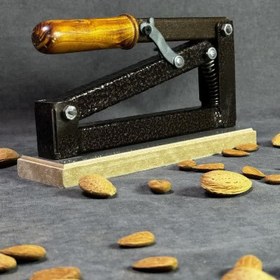 تصویر هسته شکن 