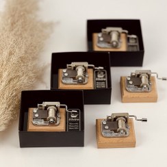 تصویر موزیک باکس هندلی با ملودی های خاص 