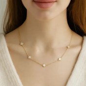 تصویر گردنبند نقره‌ای ونکلیف با گل سفید کد 1029 