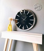 تصویر ساعت دیواری آرتمیس مدل 2045 نقره‌ای صفحه مشکی قطر ۶۰ سانت 