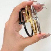 تصویر دستبند میخی استیل 