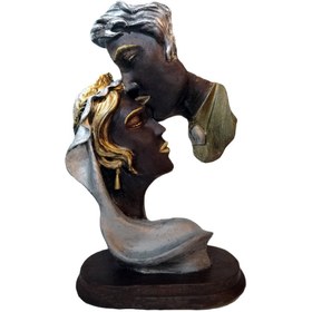 تصویر مجسمه شکلاتی عروس و داماد 