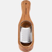 تصویر رنده ی پنیر با بیس چوبی 