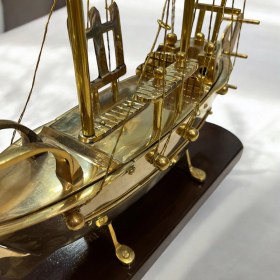 تصویر ماکت کشتی برنجی هندی 