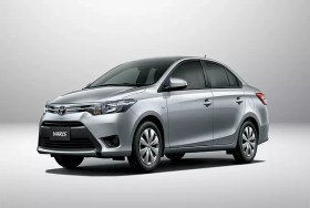 تصویر طلق چراغ جلو تویوتا یاریس صندوقدار TOYOTA YARIS Sedan 2014-2016 