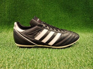 تصویر کفش کتونی فوتبال استوک دار چمنی اورجینال آدیداس سایز 43-47 Soccer shoes