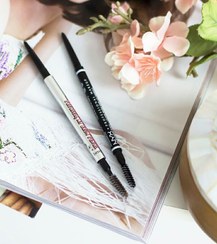 تصویر مداد ابرو سرگرد بنفیت فول سایز رنگ پرطرفدار شماره 4 Precisely, My Brow Pencil Ultra-fine brow defining pencil warm deep brown 